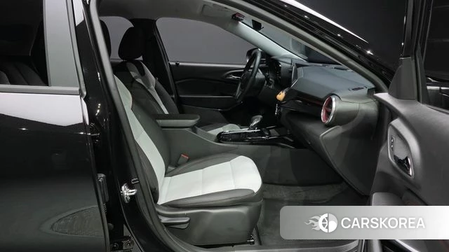 Chevrolet (GM Daewoo) Trax Crossover 2026 Черный из Кореи, фото 2