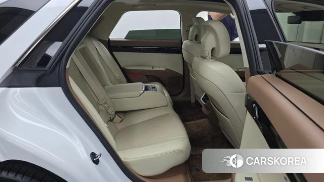 Hyundai Grandeur Hybrid (GN7) 2023 Белый из Кореи, фото 2