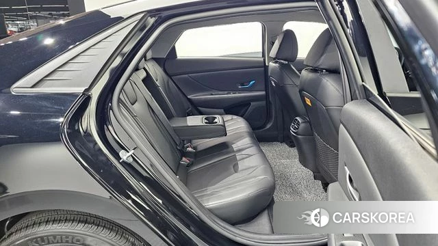 Hyundai Avante (CN7) 2022 Черный из Кореи, фото 2