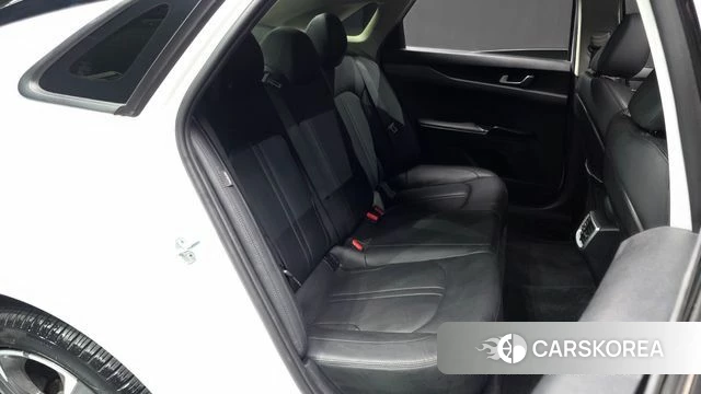 Kia K5 3rd generation 2022 Белый из Кореи, фото 2