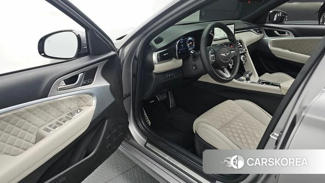 Genesis The New G70 2023 Серебристо-серый из Кореи, фото 2