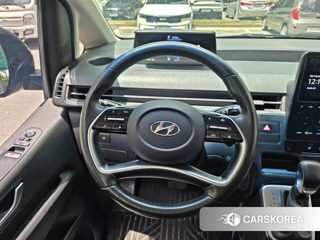 Hyundai Staria 2022 Черный из Кореи, фото 2