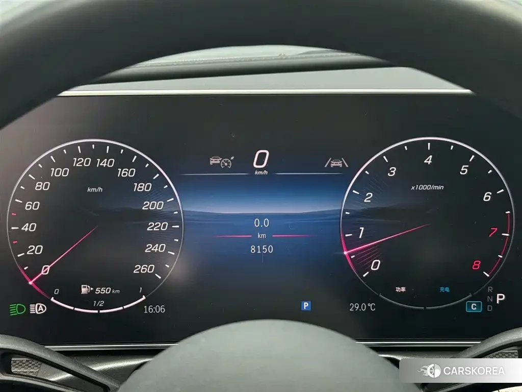 Mercedes-Benz C-class 2025 Белый из Китая, фото 2