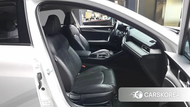 Kia K5 3rd generation 2022 Белый из Кореи, фото 2