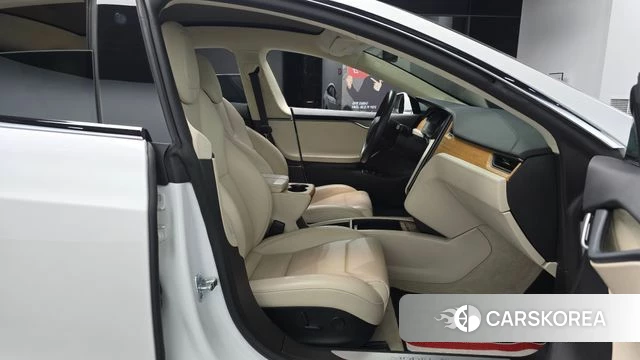 Tesla Model S 2019 Белый из Кореи, фото 2