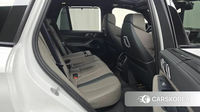 BMW X5M (G05) 2024 Белый из Кореи, фото 2