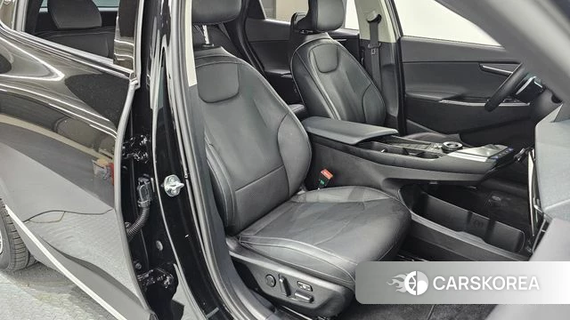 Kia EV6 2021 Черный из Кореи, фото 2
