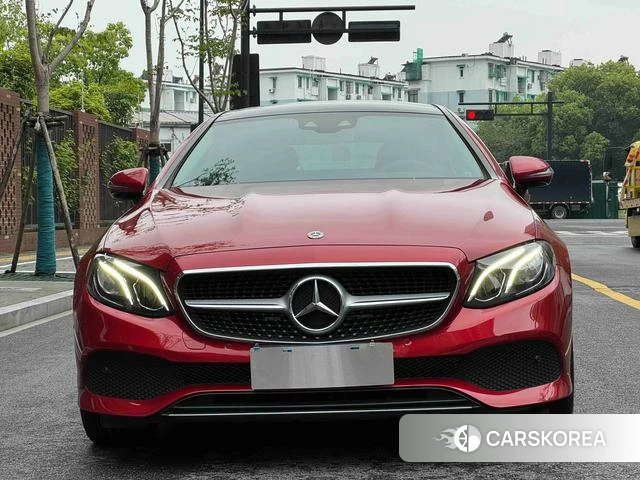 Mercedes-Benz E-class (imported) 2019 Красный из Китая, фото 2
