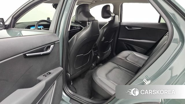 Kia Di Ol Nu Niro 2023 Зеленый из Кореи, фото 2