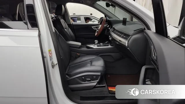 Audi Q7 (4M) 2019 Белый из Кореи, фото 2