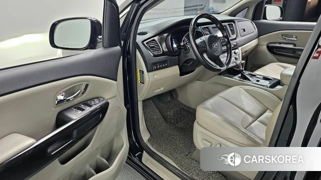 Kia The New Carnival 2019 Черный из Кореи, фото 2