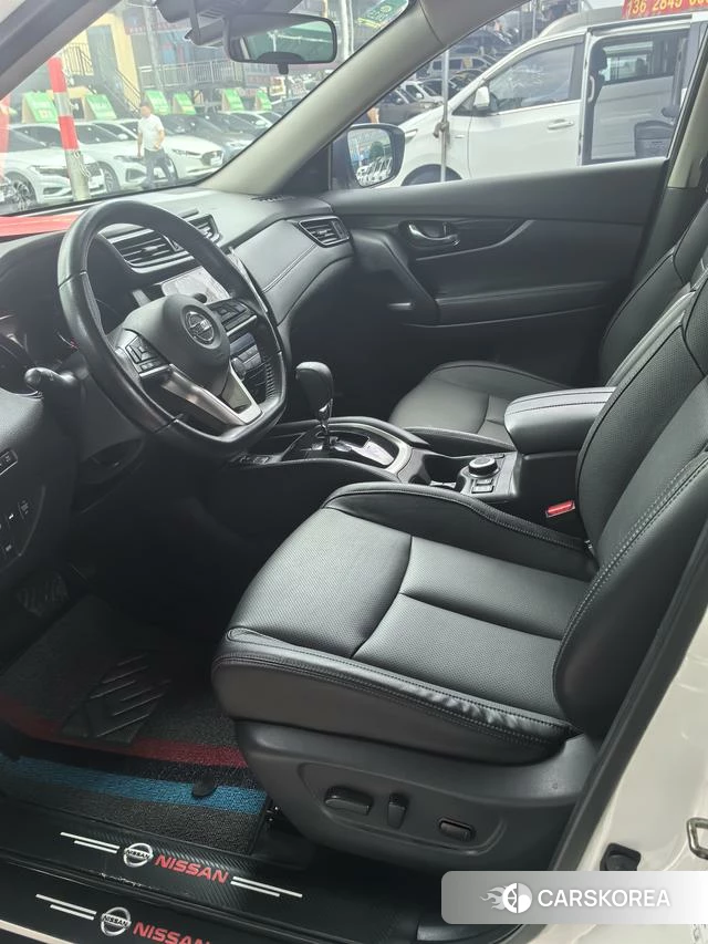 Nissan Qijun 2021 Белый из Китая, фото 2