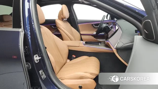 Mercedes-Benz E-Class W214 2025 Синий из Кореи, фото 2