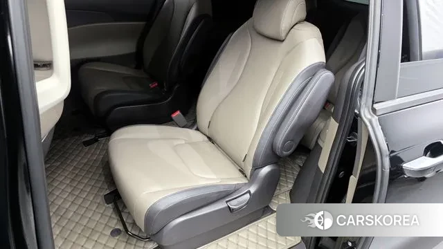 Kia The New Carnival 4th Generation 2024 Черный из Кореи, фото 2