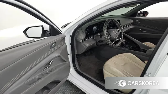 Hyundai Avante (CN7) 2023 Белый из Кореи, фото 2