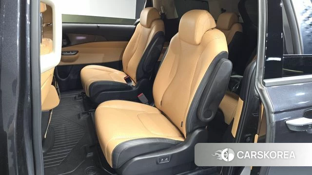 Kia Carnival 4th generation 2021 Серый из Кореи, фото 2