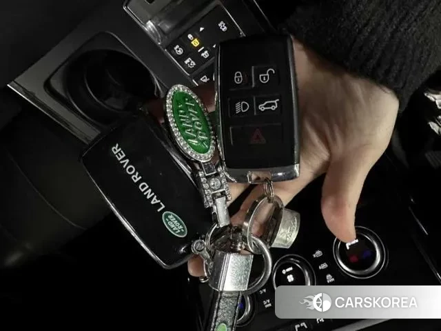 Land Rover Discovery 5 2018 Серый из Кореи, фото 2