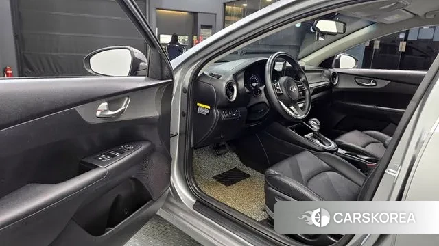 Kia Come New K3 2021 Серебристо-серый из Кореи, фото 2