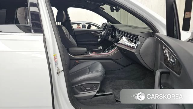 Audi Q7 (4M) 2021 Белый из Кореи, фото 2