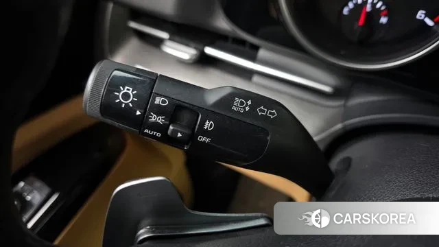 Kia Carnival 4th generation 2021 Черный из Кореи, фото 2