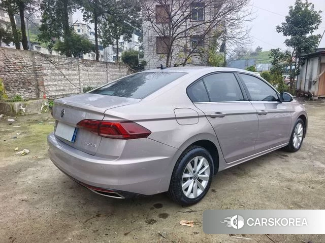 Volkswagen Bora 2022 Шампань из Китая, фото 2