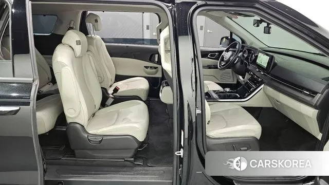 Kia Carnival 4th generation 2023 Черный из Кореи, фото 2