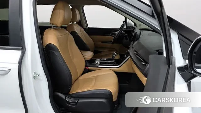 Kia Carnival 4th generation 2023 Белый из Кореи, фото 2