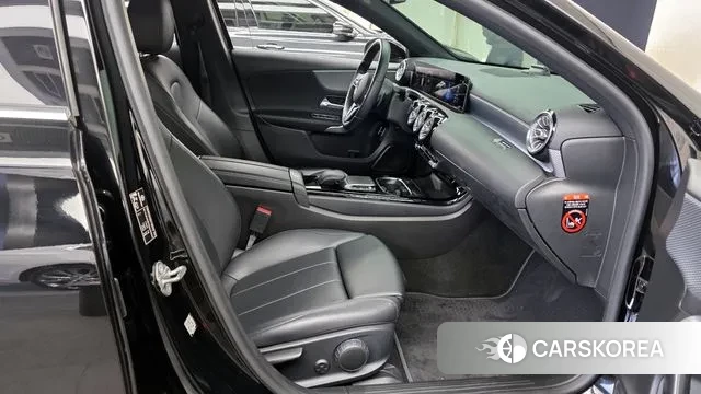 Mercedes-Benz A-Class W177 2021 Черный из Кореи, фото 2