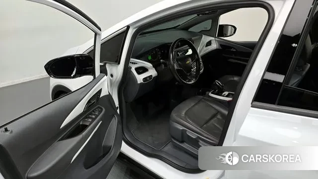 Chevrolet (GM Daewoo) Bolt EV 2018 Белый из Кореи, фото 2