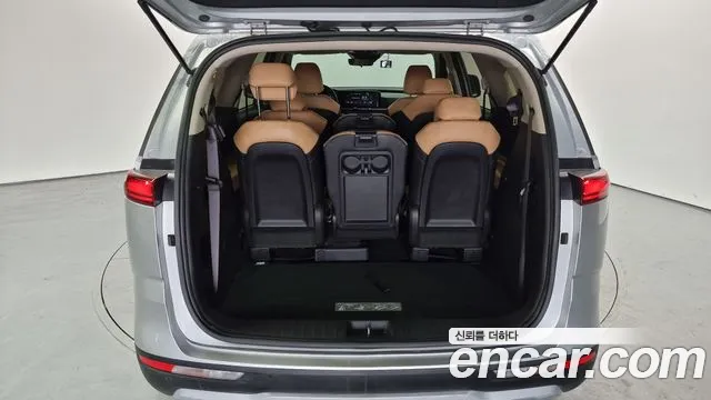 Kia Carnival 4th generation 2021 Серебристо-серый из Кореи, фото 2