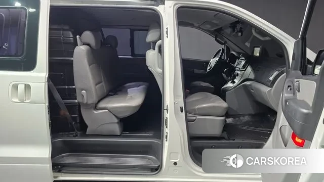 Hyundai The New Grand Starex 2018 Белый из Кореи, фото 2