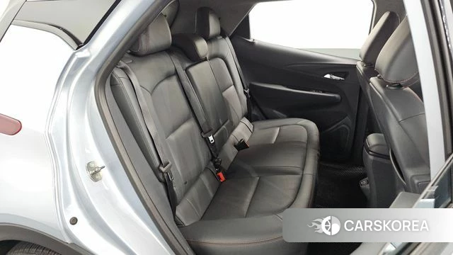 Chevrolet (GM Daewoo) Bolt EV 2018 Светло-серебряный цвет из Кореи, фото 2