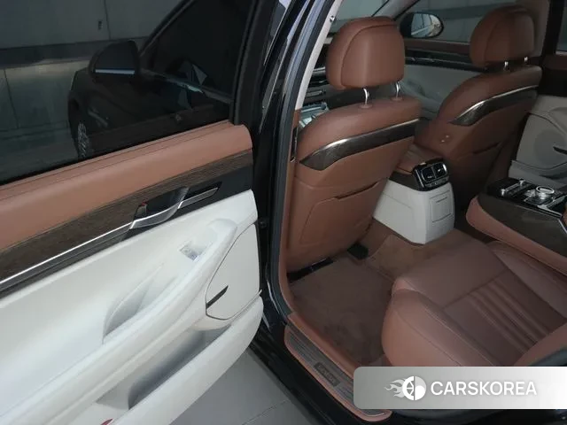 Genesis G90 2021 Черный из Кореи, фото 2