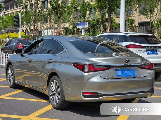 Lexus ES 2021 Шампань из Китая, фото 2
