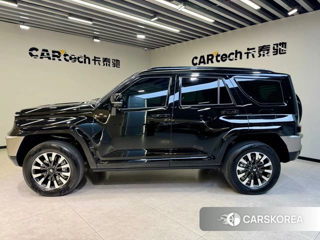 Tank 700 Hi4-T 2024 Черный из Китая, фото 2