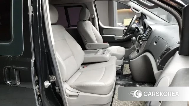 Hyundai The New Grand Starex 2018 Черный из Кореи, фото 2