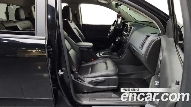 Chevrolet (GM Daewoo) Real New Colorado 2021 Черный из Кореи, фото 2