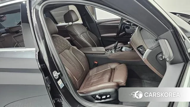 BMW 5 Series (G30) 2020 Серый из Кореи, фото 2