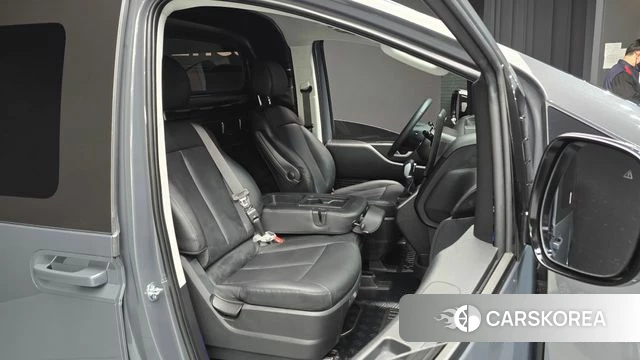 Hyundai Staria 2025 Серый из Кореи, фото 2