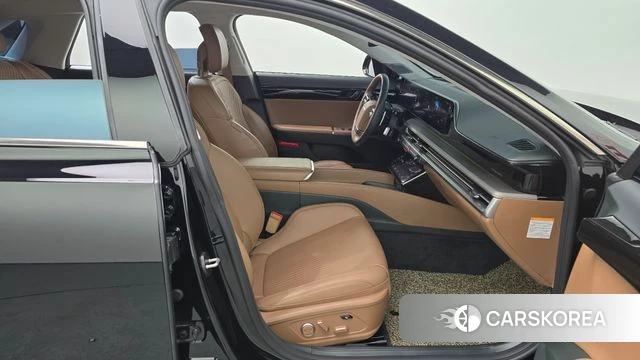 Hyundai Grandeur Hybrid (GN7) 2023 Черный из Кореи, фото 2