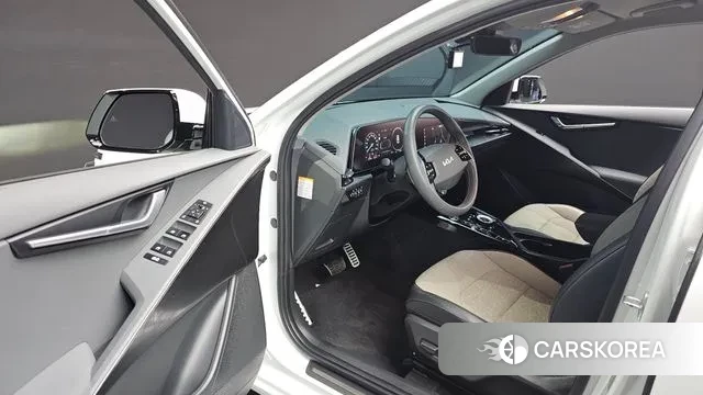 Kia Di Ol Nu Niro 2022 Белый из Кореи, фото 2