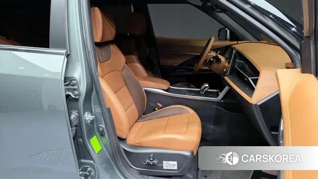 Ssangyong Torres 2024 Темно-зеленый из Кореи, фото 2