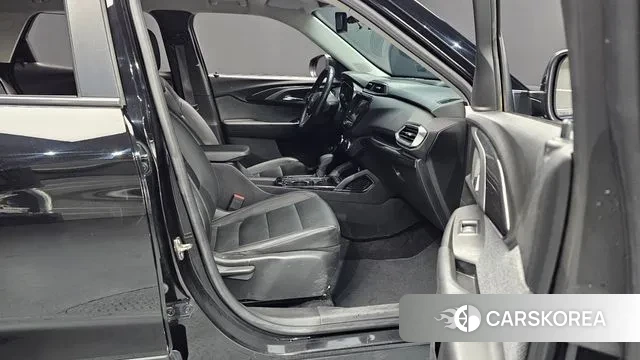 Chevrolet (GM Daewoo) Trailblazer 2022 Черный из Кореи, фото 2