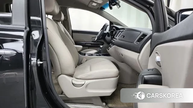 Kia The New Carnival 2018 Черный из Кореи, фото 2
