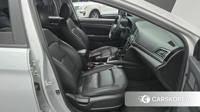 Hyundai Avante AD 2018 Серебряный из Кореи, фото 2