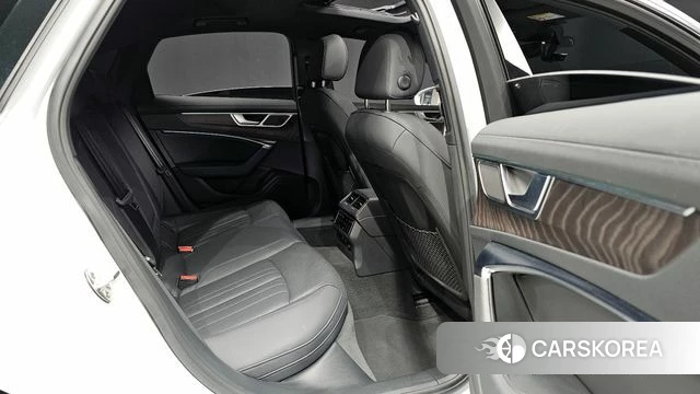 Audi A6 (C8) 2022 Белый из Кореи, фото 2