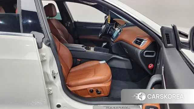 Maserati Ghibli 2020 Белый из Кореи, фото 2