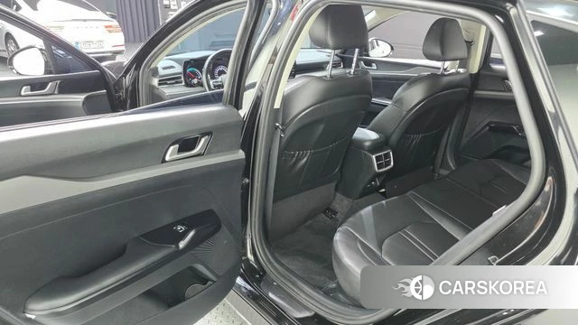 Kia K5 Hybrid 3rd Generation 2023 Черный из Кореи, фото 2