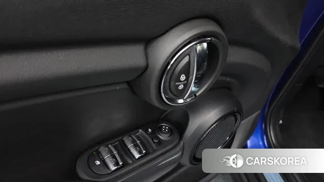 Mini Cooper 2018 Синий из Кореи, фото 2