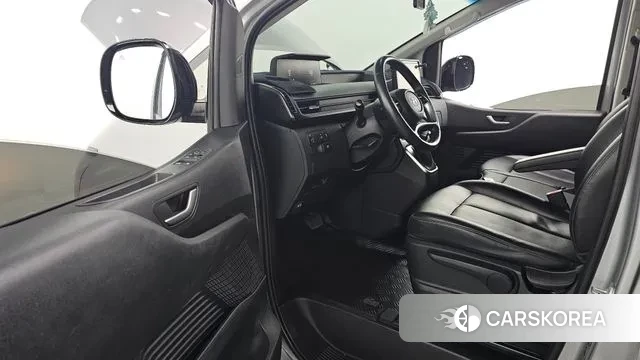 Hyundai Staria 2022 Серебряный из Кореи, фото 2